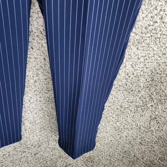 Chico’s navy pinstripe ankle dress pants size 2.5 - Picture 5 of 10